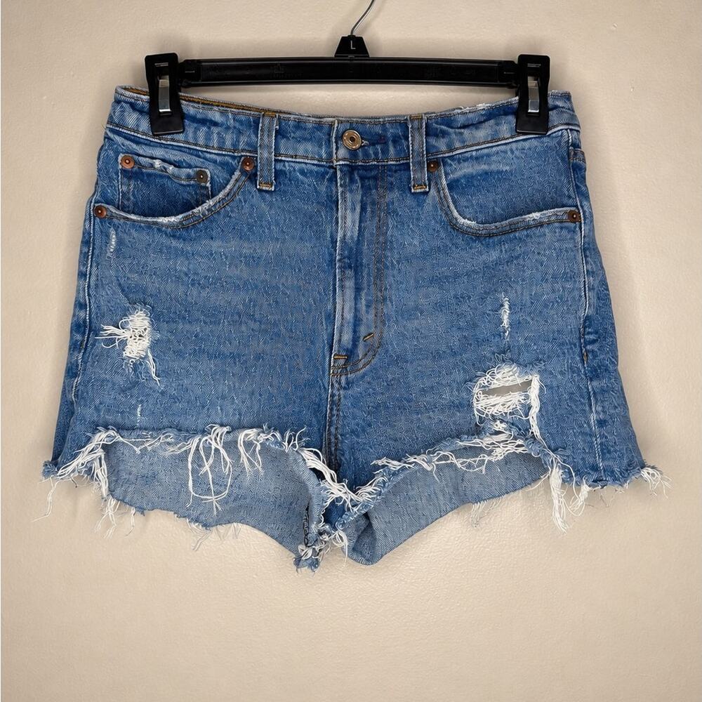 Abercrombie & Fitch Curve Love High Rise Mom Shorts Size 27/4 | Distressed Denim